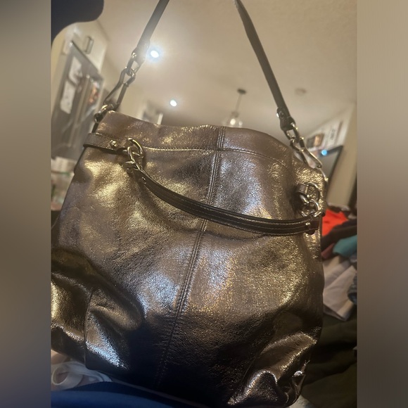 LIKE NEW COACH Brooke Handbag Leather Pewter Silver Metallic Hobo Bag Purse - Picture 6 of 9